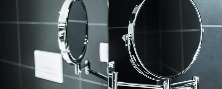 5 Bathroom Accessories You Must Have This Spring